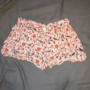 Flowy shorts